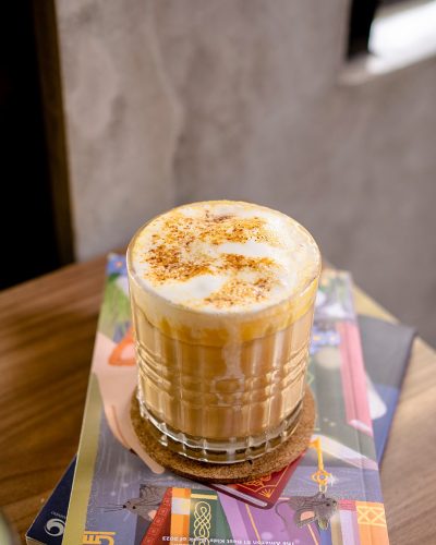 Bold coffee, buttery sweetness, and that perfect brulee touch. It’s your new café crush —Butters