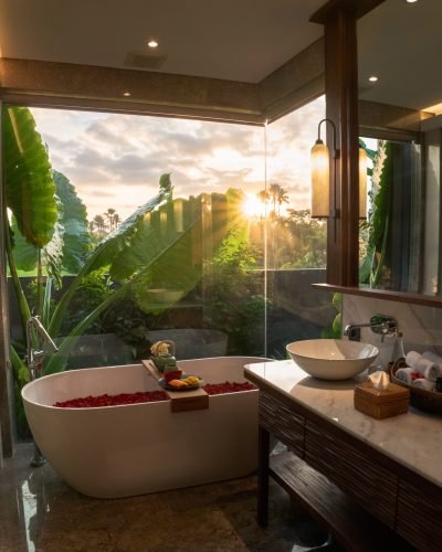 Intimate Villa - 5